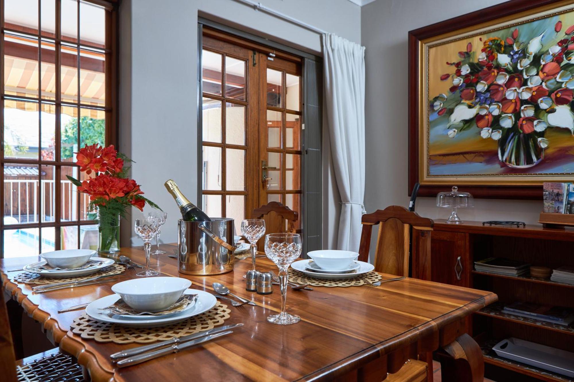 Meerendal Cottage-Affordable Luxury-Private Garden With Pool & Hot Tub Cape Town Exterior foto